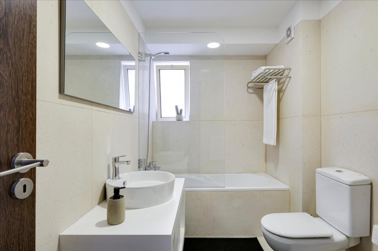 Nº150 Apartment Duplex With Terrace Брага Экстерьер фото